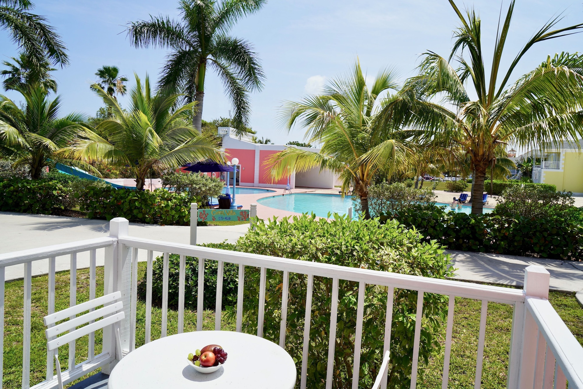 单间，1张大床，带小厨房（单间套房，1张大床，带小厨房）