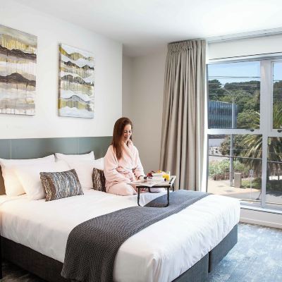 Executive King Studio Apartment Sojourn Apartment Hotel Promo Code