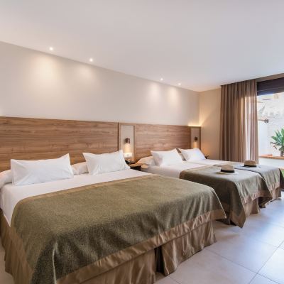 Quadruple Room, Patio, Ground Floor Hotel Tarik Promo Code