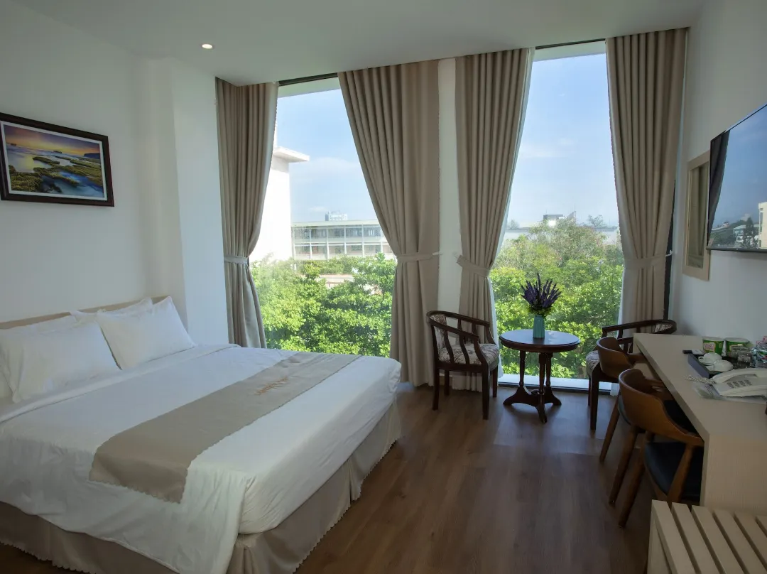 Lucky Hotel - Tuy Hòa