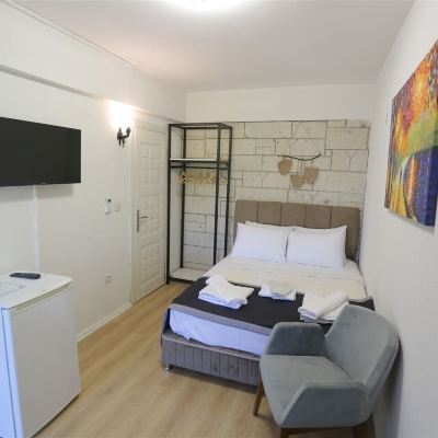 1. Kat Balkonlu Tas Oda Havuz Manzarali Fizzio Alacati Hotel Promo Code