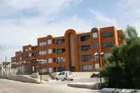 Sunrock Hotel & Suites