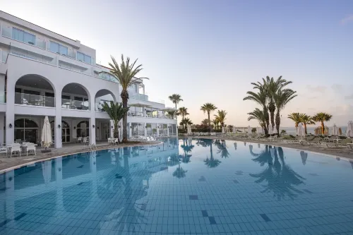Akti Beach Hotel & Village Resort