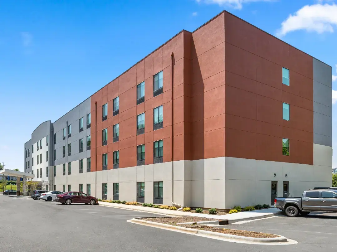 Holiday Inn Express Asheville - Woodfin By Ihg - Weaverville, NC