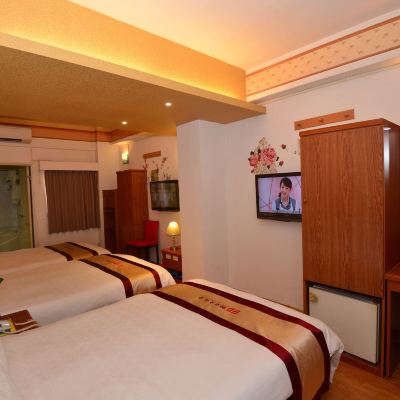 家庭房6人房 高雄國眾大飯店優惠