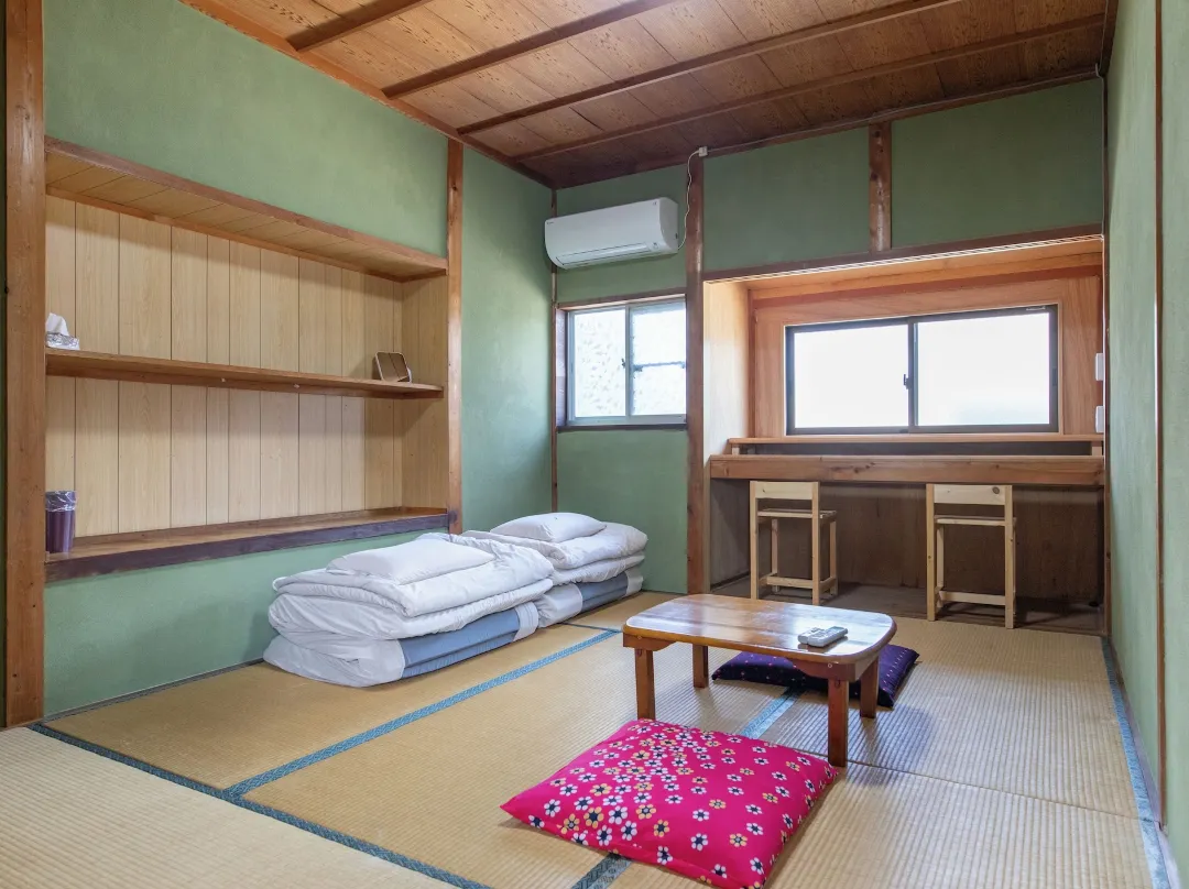 Amino Guesthouse Bench - 교탄고시