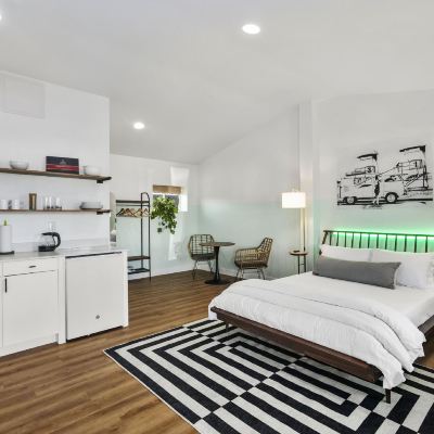 One-Bedroom Apartment The Aloha Promo Code