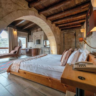 Deluxe Double Room With Bath Divan Cave House Promo Code