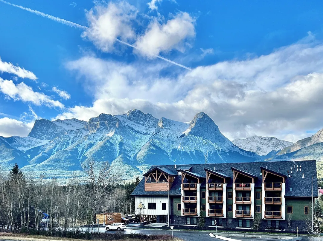 Golden Ridge Collection - Canmore