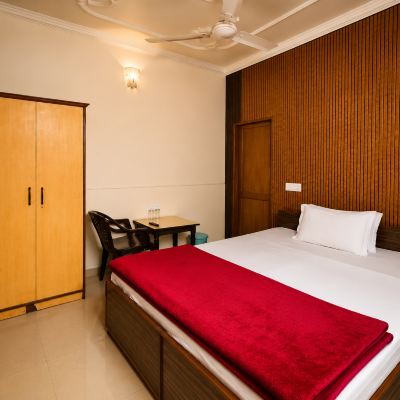 Economy Room Accent Hotel Promo Code