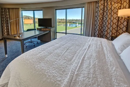 Hampton Inn & Suites Franklin Berry Farms