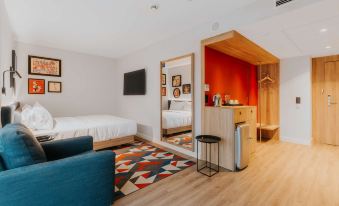 Hampton by Hilton Warsaw Reduta