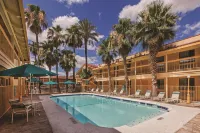 La Quinta Inn by Wyndham Laredo I-35