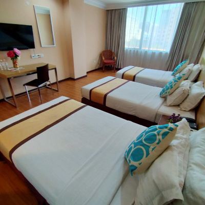 Bilik Deluxe Bertiga Kupon Tang Dynasty Plaza Hotel Kota Kinabalu