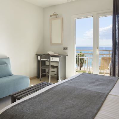 Panoramic Double or Twin Room, Terrace, Beach View