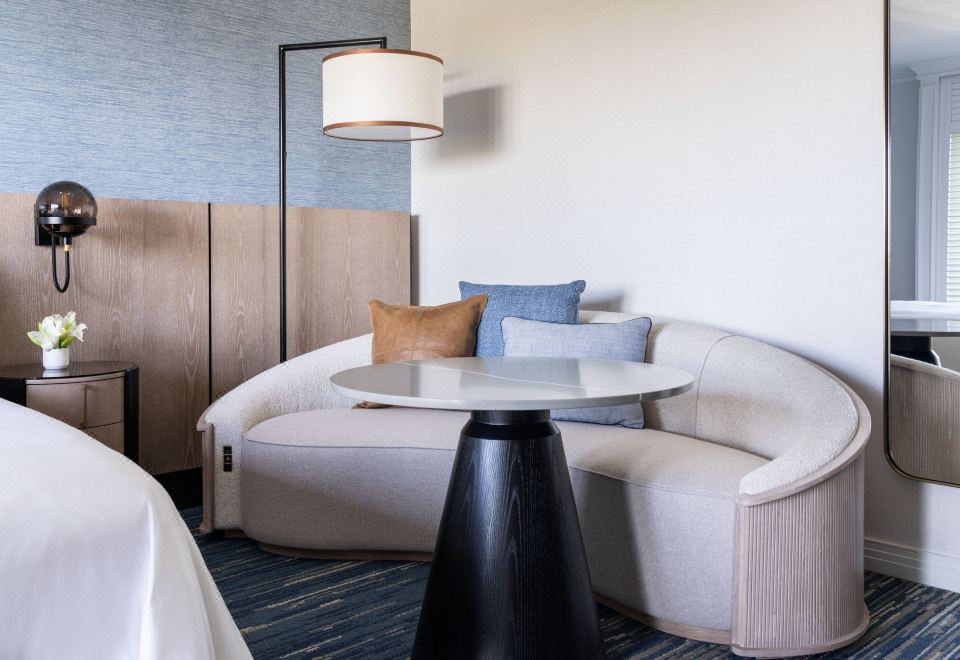 俱乐部塔楼豪华客房，可使用俱乐部休息室，1特大床