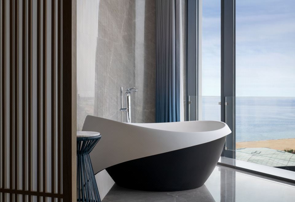 觀海大床房【臨窗沐浴】