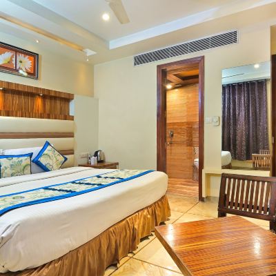 King Room Hari Piorko Inn Express Promo Code