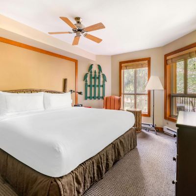 2 BEDROOM 1 KING 2 TWINS SUITE WITH SOFABED Embarc Whistler Hotel Whistler Promo Code