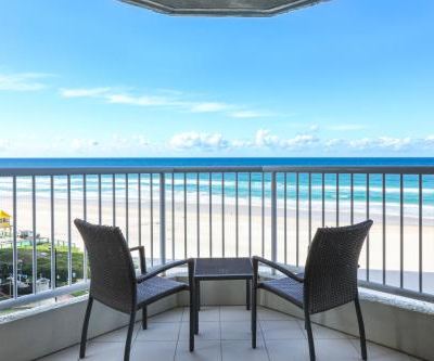 Deluxe Apartment The Breakers Promo Code