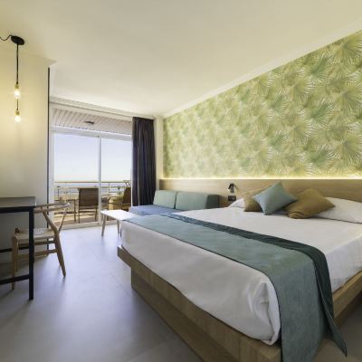 Standard Room with Balcony Palas Pineda Promo Code