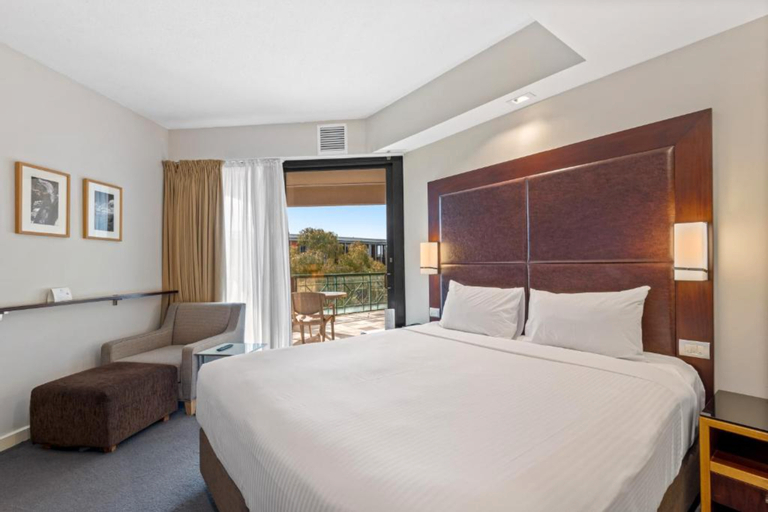 特大床水疗房（带阳台）