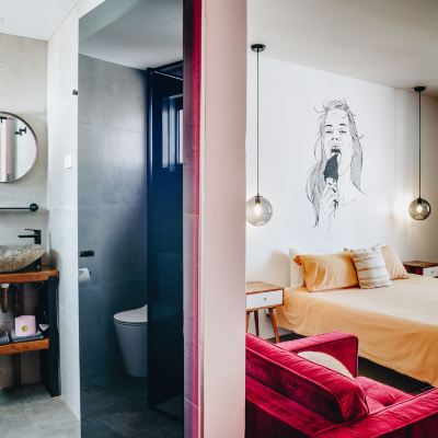 King Room The Pink Hotel Coolangatta Promo Code