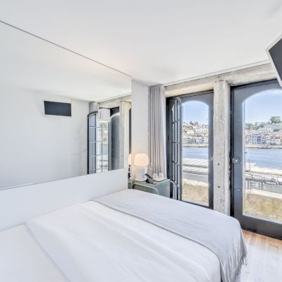 Standard Room with River View Oporto Street Fonte Taurina - Riverfront Suites - Adults Only Promo Code