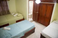 Spacious 2Br 2Bath Apartment Terrace & Street View Hotels in 