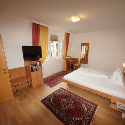 Standard Double Room Der Marienhof Hotel Garni Promo Code