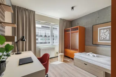 NextDoor Apartments Отели в г. 
