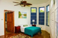 Sunshine Lodge: Your Home Away from Home Hotels in 