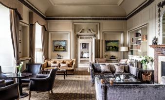 Wood Hall Hotel & Spa - Housity
