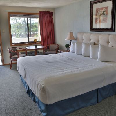 Inn View King-Comfort With Scenic Lake View The Naswa Resort Promo Code