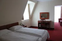 Hotel-Restaurant Marienhof Hotels in 