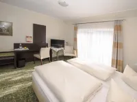 Land Gut Hotel Rohdenburg Hotels in Osterholz