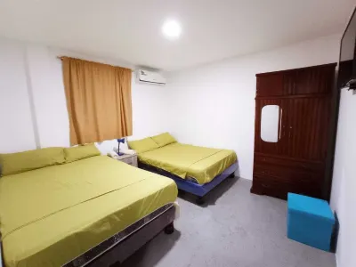Hostal El Naufrago 2 Hotel a 