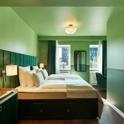Double Deluxe Wide Hotel Promo Code