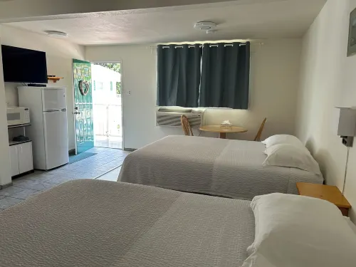 Empire Motel