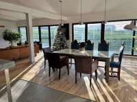 House - Sleeps 8 - Pets Ok - Garden - Parking Hôtels à : 