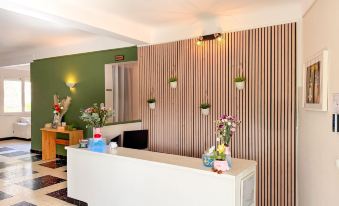 Hotel Les Rocailles - Housity