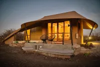 Surana Buffalo Springs Hotele w: 