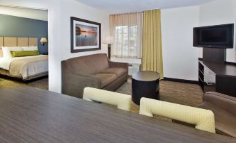 Sonesta Simply Suites Knoxville