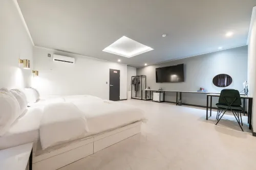 Donghae Hotel East