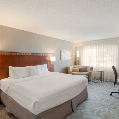 Deluxe Room-2 Queen Beds Sonesta Select Huntington Beach Fountain Valley Promo Code