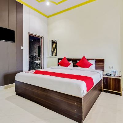 Deluxe Double or Twin Room, 1 King Bed