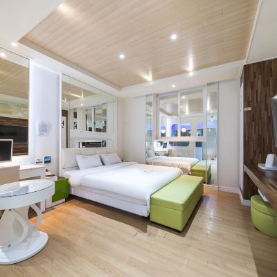 비즈니스 킹 스타일러 (큰 욕조, 최고급 침구) Mokpo Zara Hotel 쿠폰