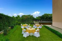 Lemon Tree Hotel, Sector 68, Sohna Road, Gurugram