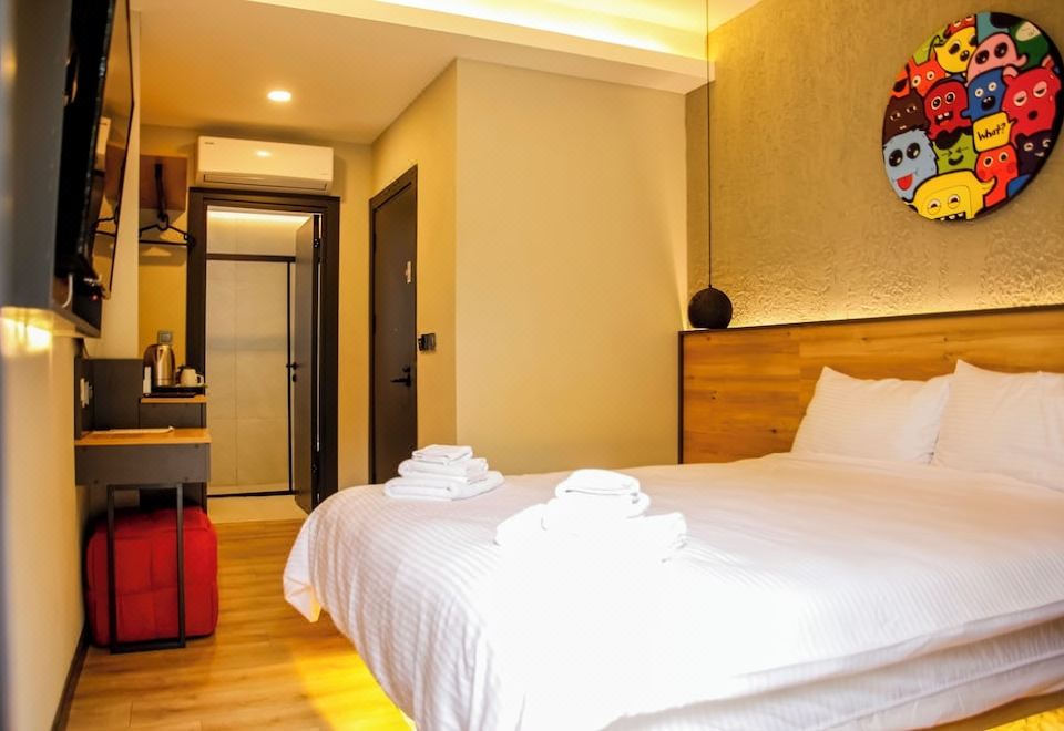 標準房， 1 張大床， 花園