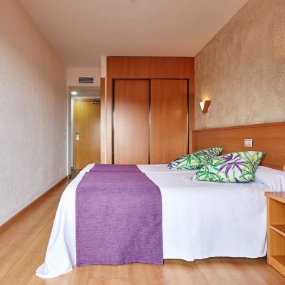 Family Room, Balcony (3 Adults + 2 Children) Hotel Samba Promo Code